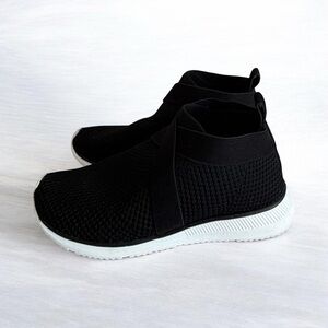 Eileen Fisher Black Knit Sock Sneakers - Size 7 - Minimalist & Comfortable